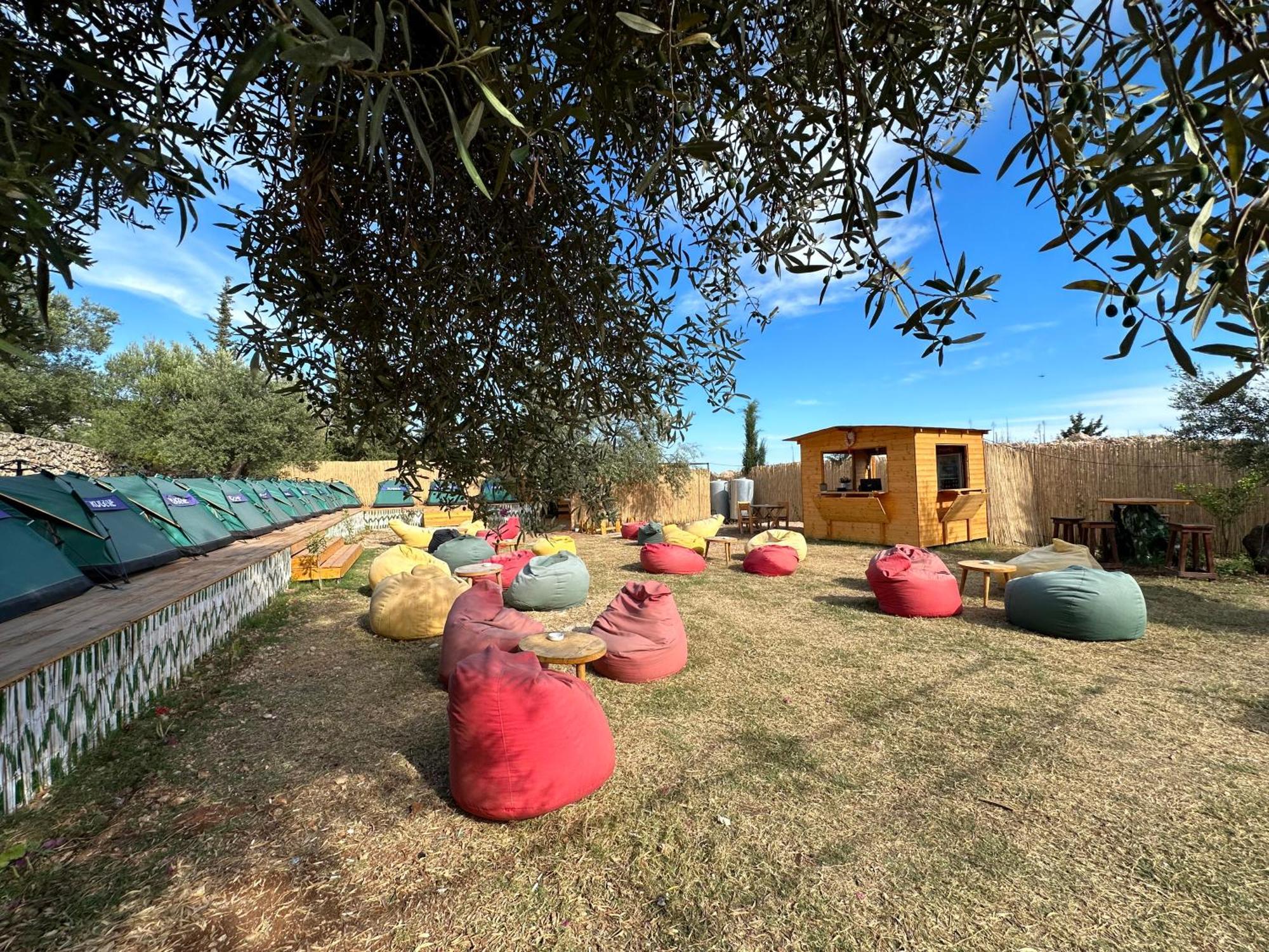 Alt Camping Hotel Dhermi Ngoại thất bức ảnh