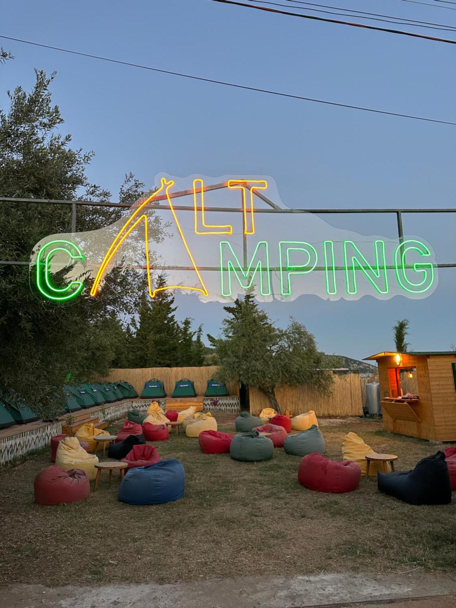 Alt Camping Hotel Dhermi Ngoại thất bức ảnh