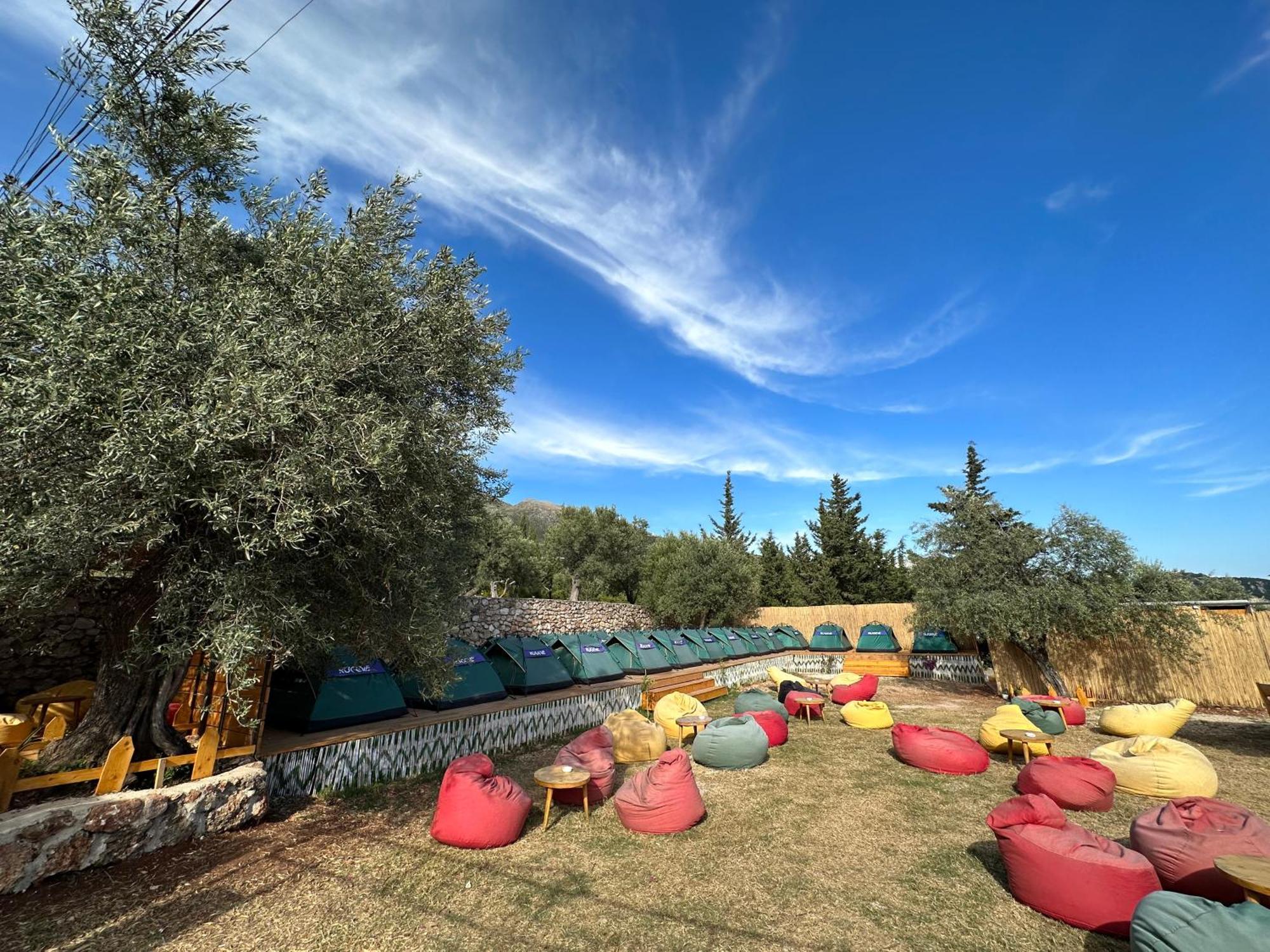 Alt Camping Hotel Dhermi Ngoại thất bức ảnh